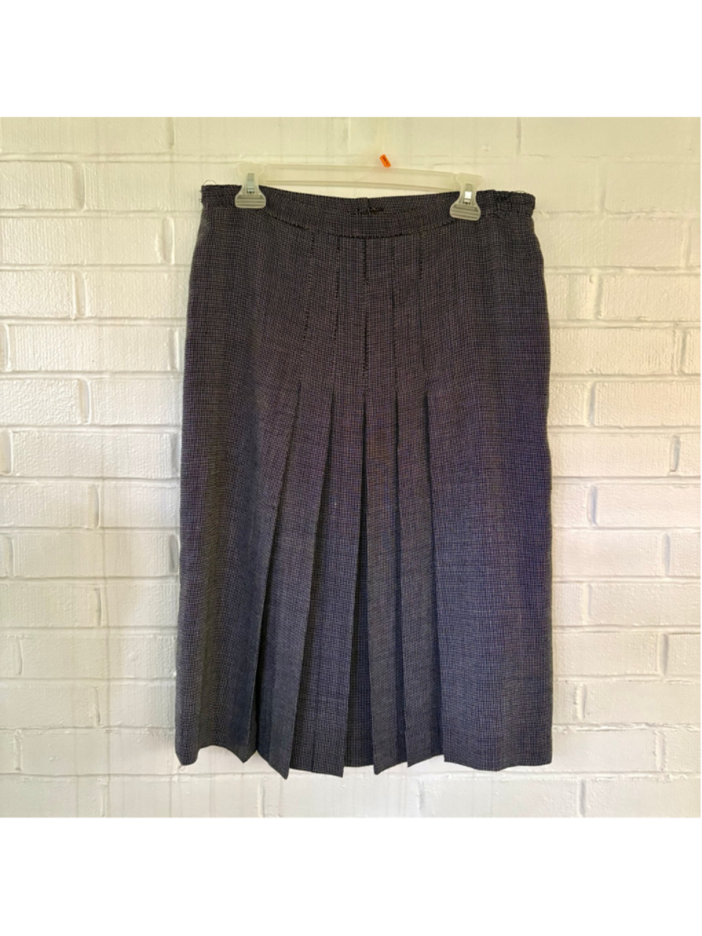 Vintage 80s pleated black and white checkered midi skirt